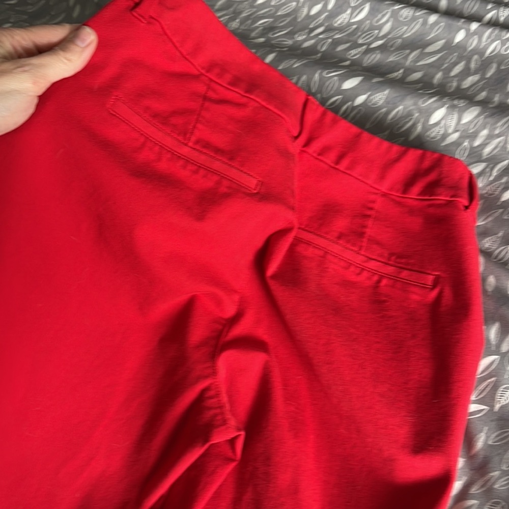 Old Navy pixie, high-rise red pants size 4 - Picture 6 of 7